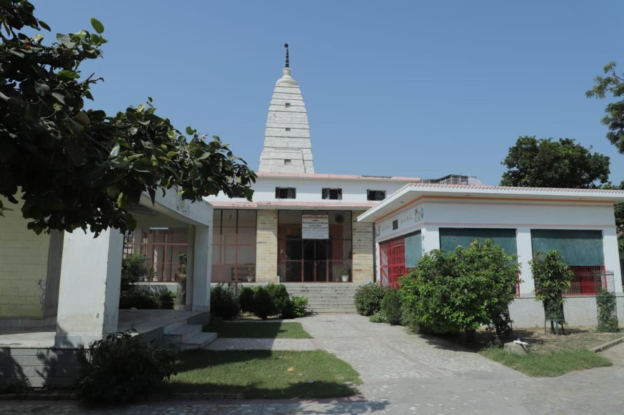 Radha Madhav Ashram Vrindāvan Екстериор снимка